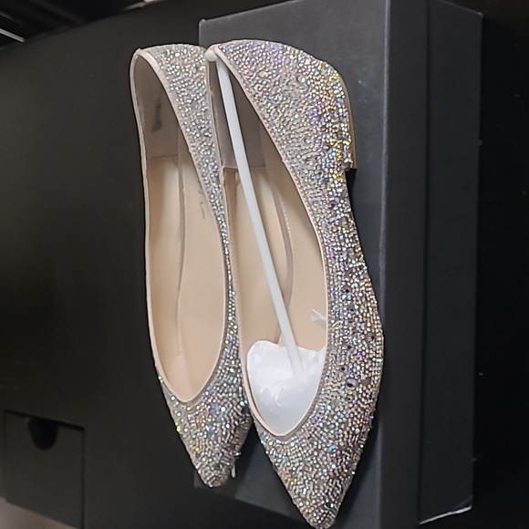 Shoes - Picture 2 of 4